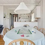 度假居 Hira - 200m From The Sea By Interhome *